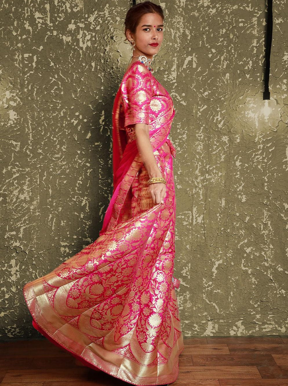 Embroidered Bridal Classy Cream and Pink Lehenga Saree With Blouse Piece at  Rs 5096.25 in Ahmedabad